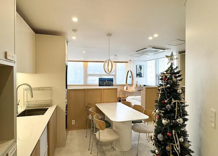 Dongdaemun Soon Premium View 2 Bathrooms 3 Beds Apartment Seoul